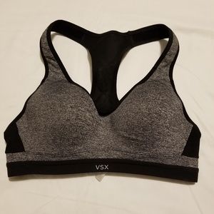 NWOT Victoria Sport VSX Sports Bra 34B